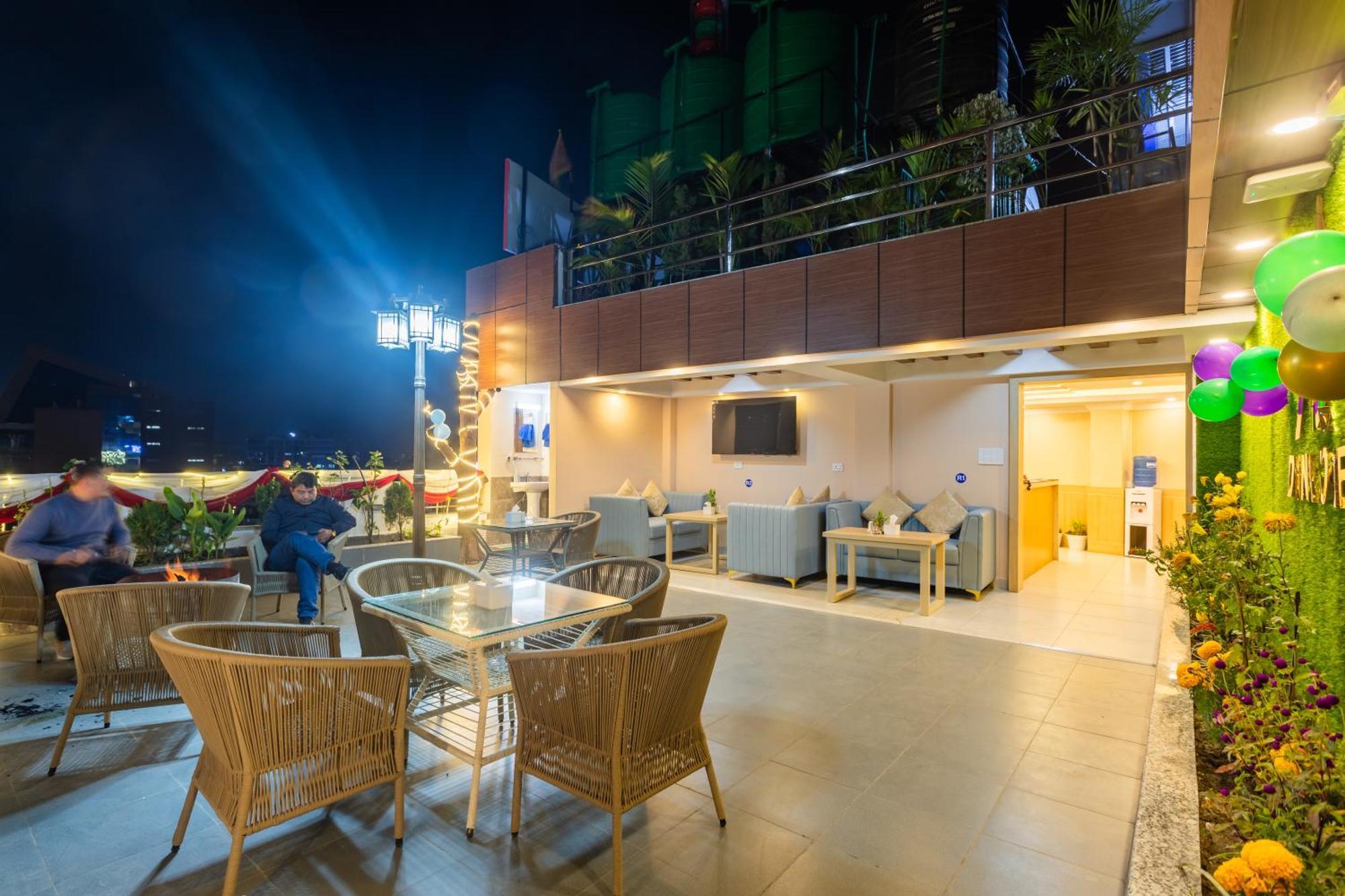 Airport Diana Hotel 加德满都 外观 照片